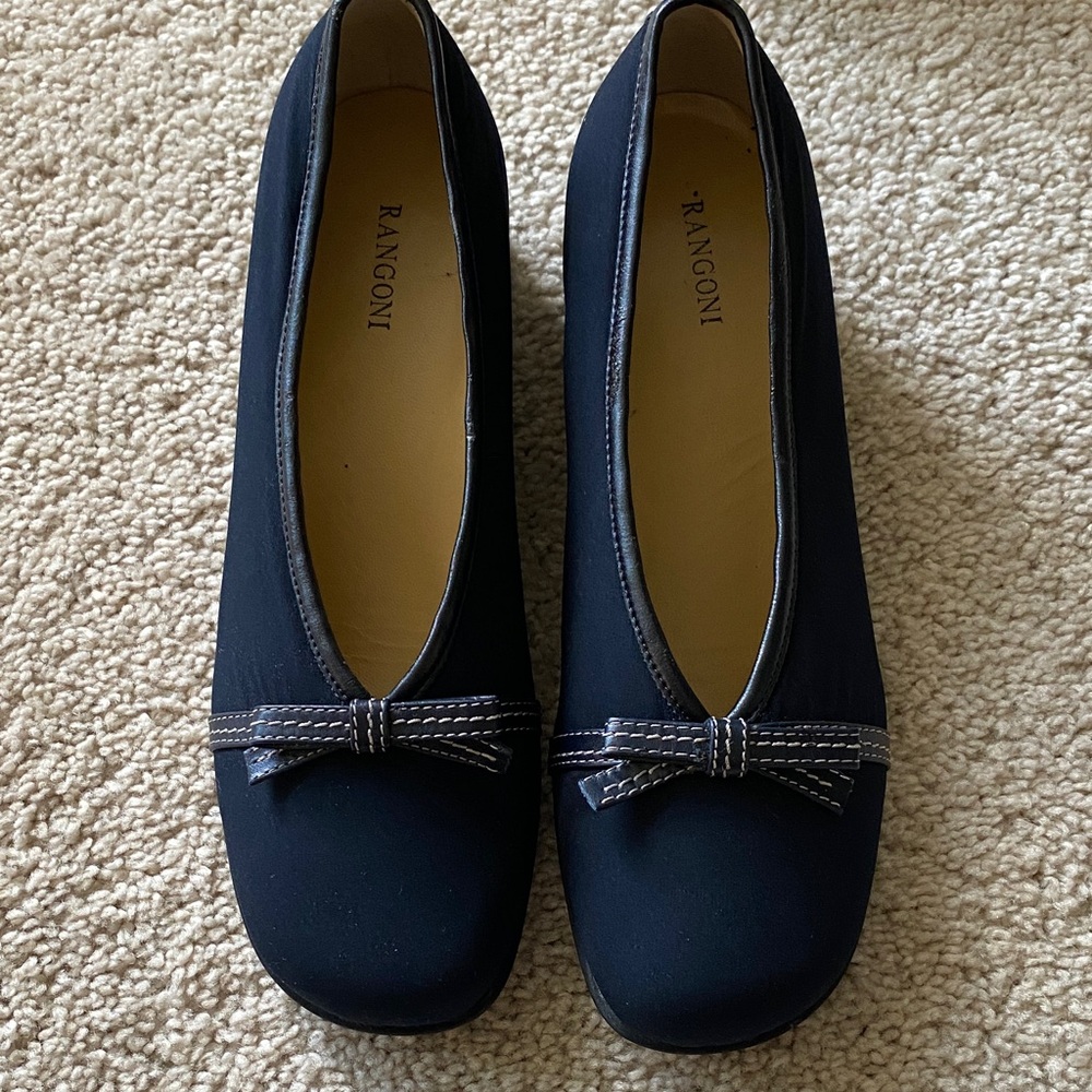 NWOT Rangoni Navy Bow Trim Ballet Flats